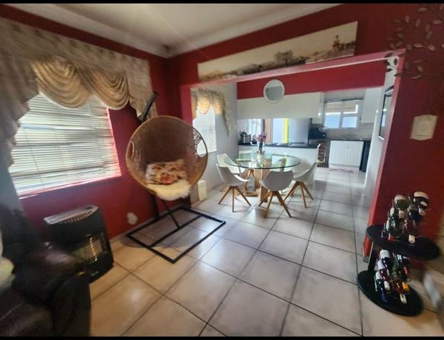 3 BEDROOM HOUSE FOR SALE IN SONNEVELD